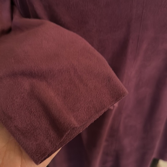 Max Studio Ultrasuede vneck top size M - Picture 4 of 6